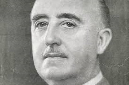 Hitler śmieje się zza grobu!