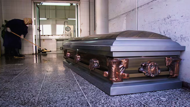 Jak kadzidło umarłemu!