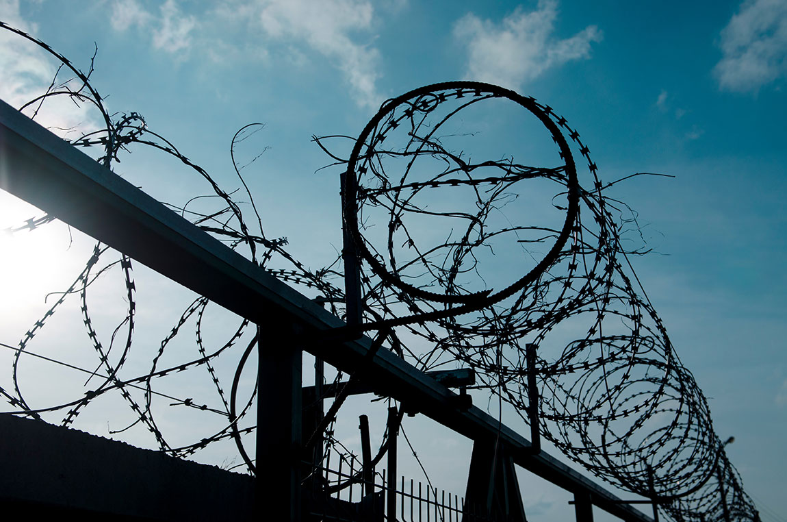 Elektorat „5,19” w szoku! Druty kolczaste