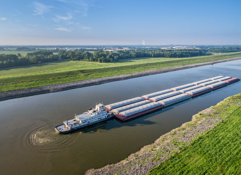 Transport śródlądowy – pieśń przeszłości? Barka na rzece