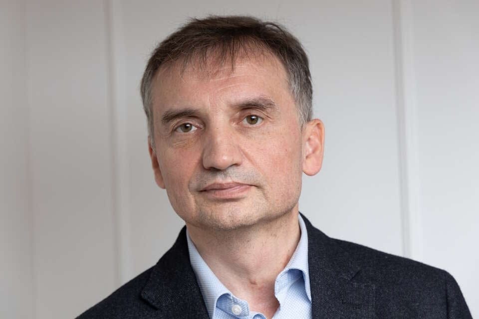 Ziobro macabre! Zbigniew Ziobro przed komisją ds. Pegasusa: stan zdrowia a wezwanie na przesłuchanie. Zbigniew Ziobro