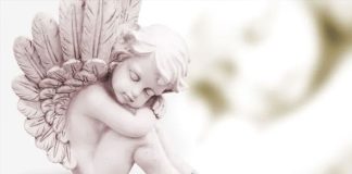 Cisza, której nie da się opisać. Dzień Dziecka Utraconego. Anioł jako symbol dziecka utraconego