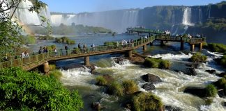 Kartka znad wodospadu Iguazu. Z zachwytu popłynęły mi łzy! Wodospady Iguazu