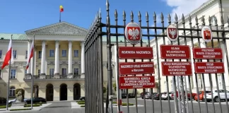 Trzaskowski się miga! Kampania czy obowiązki? Urząd Miasta Stołecznego Warszawy