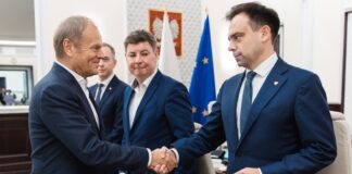 Na ile twardy jest minister Domański? Domański - Tusk