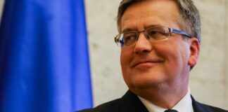 Sukces goni sukces! Szczęśliwa ręka Komorowskiego Komorowski