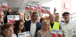 Robert Bąkiewicz: aresztowanie i polityczne przepychanki Robert Bąkiewicz: aresztowanie i polityczne przepychanki