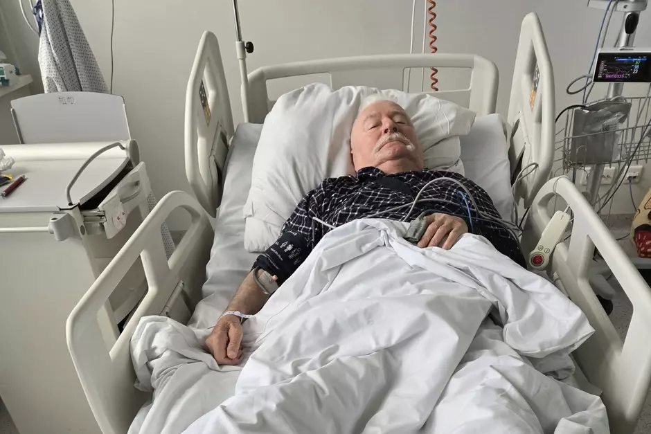 Polska w pigułce: Wałęsa w szpitalu, spory księży i polityczne absurdy w akcji.