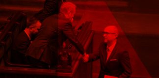 Hołownia – od showmana demokracji do własnej politycznej katastrofy Hołownia – od showmana demokracji do własnej politycznej katastrofy