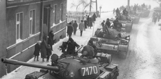 13 XII ’81 Czas Apokalipsy! Wrona łamie skrzydła Orła 13 grudnia 1981: Stan wojenny w Polsce i jego skutki