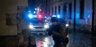 Zdemoralizowani: Ukryty koszt wschodniego konfliktu Cień wojny nad Polską